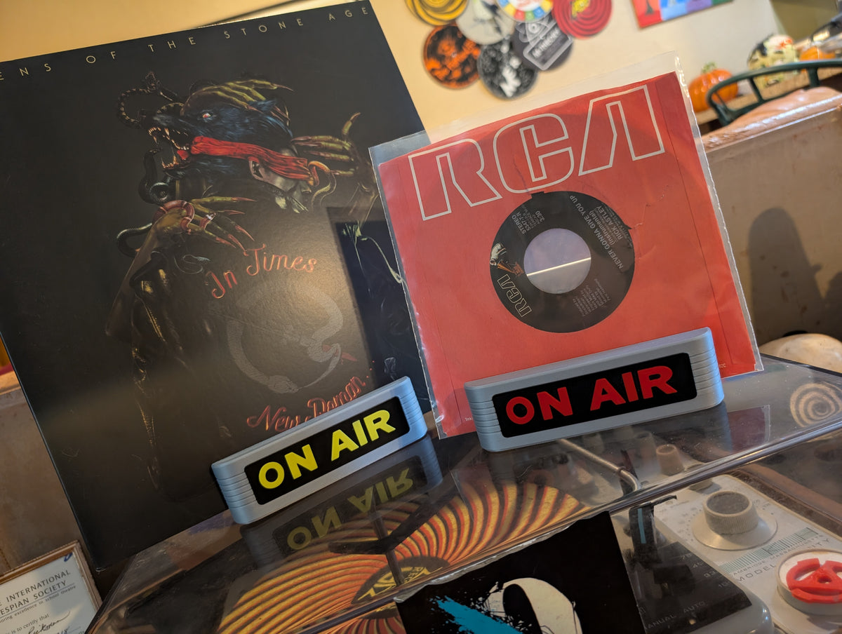 "On Air" Vinyl Record Stand